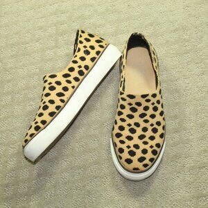 Gap Size 6 Stretch Knit Tan Black Leopard Spotted Sneakers